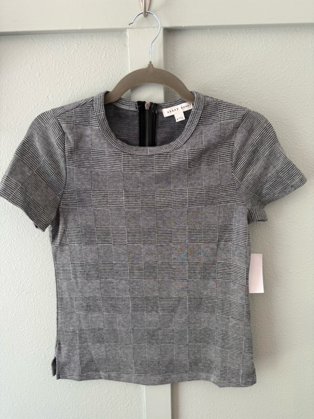 Astr Gray Plaid Short Sleeve Crewneck Top